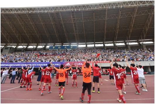1292支球队和8万观众，中国大学生足球联赛能赶超日韩么