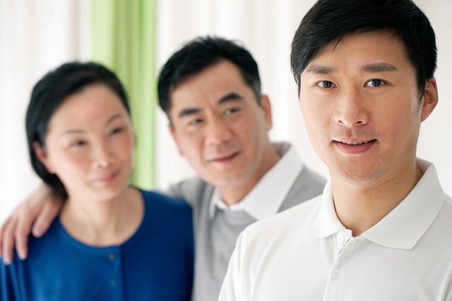 妈妈要求太严格，女儿高考成绩634分，最后却从五楼阳台一跃而下