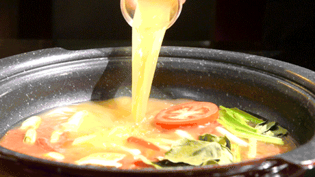 带你品味地道昆明老滋味~79元抢昆明老孔雀傣味酸汤火锅套餐！