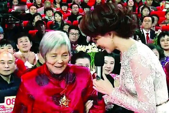 龚全珍：共和国勋章里有您之重