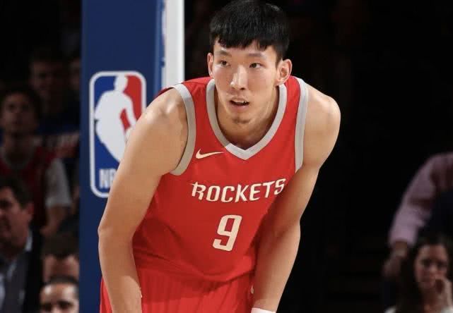 nba为什么把周琦才到(一文看懂周琦为何会被火箭裁员！实例解析“菜”不是原罪！)