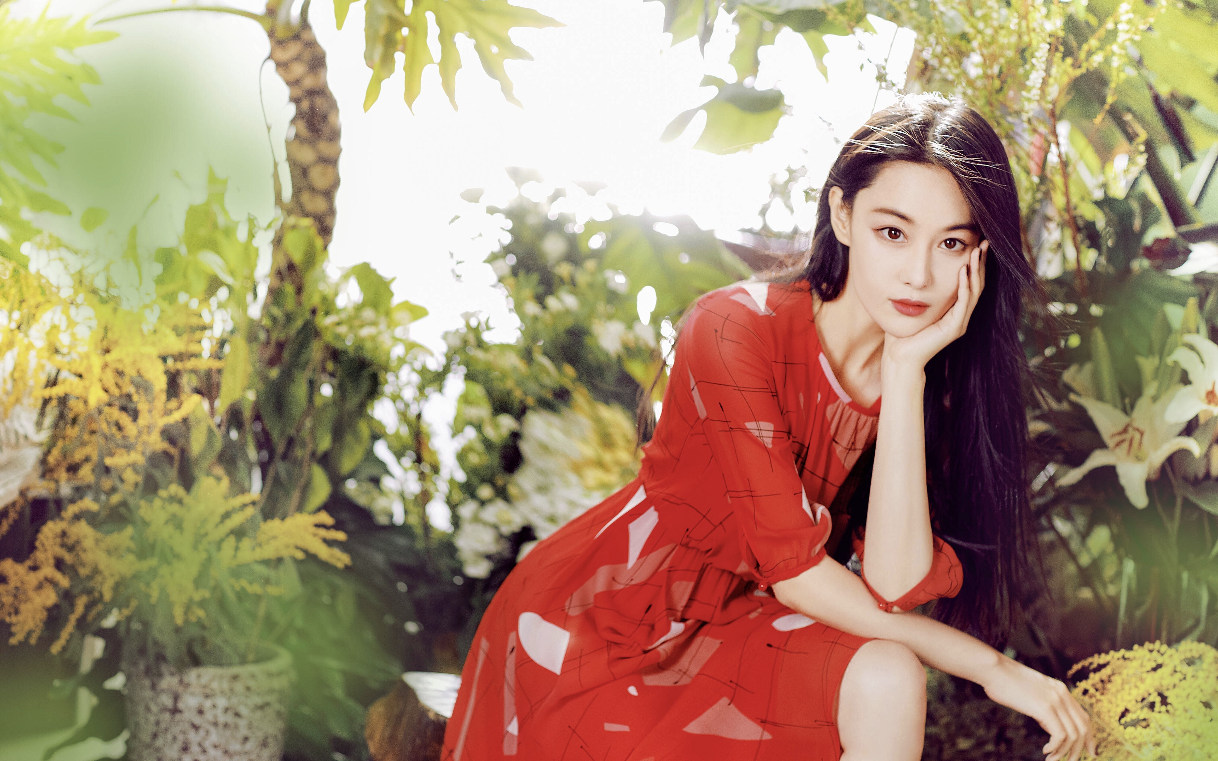 足球宝贝壁纸(妩媚倾城,一代性感佳人,"足球宝贝"张馨予,你值得,慢慢