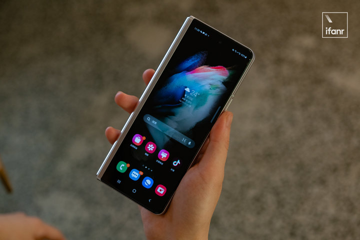 三星折叠屏(三星折叠屏手机最新款zflip4) - 新科宏