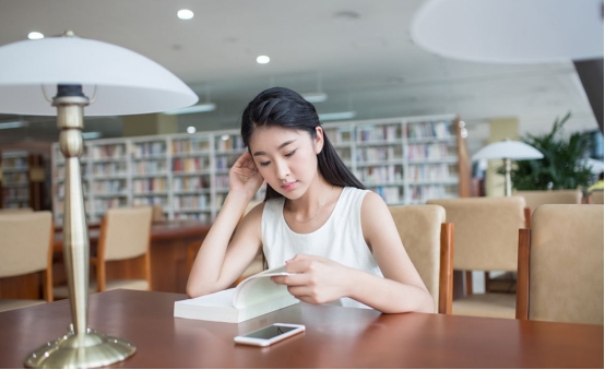 大学生入党的“硬性要求”，看看你是否符合？尽量在大一就申请