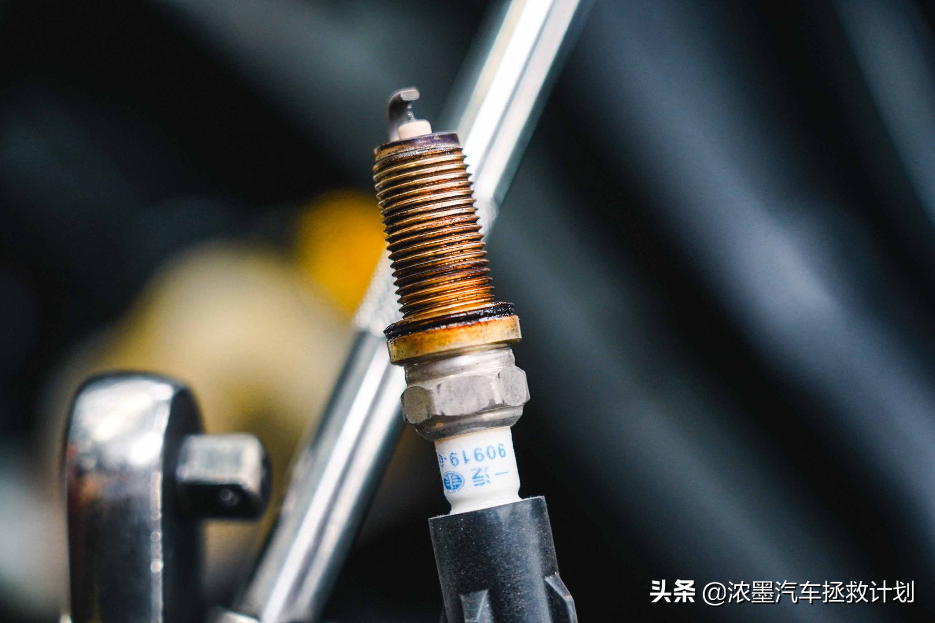 「逆转时光」整备一台经典的丰田普瑞维亚，唯有热爱可抵岁月绵长