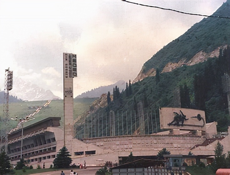 不可小觑的邻国哈萨克斯坦，前首都阿拉木图已成为中亚第一大城市