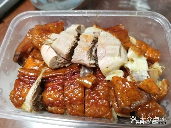 南宁这6家排断腿的烧卤店，去晚就连烧鸭腿都没