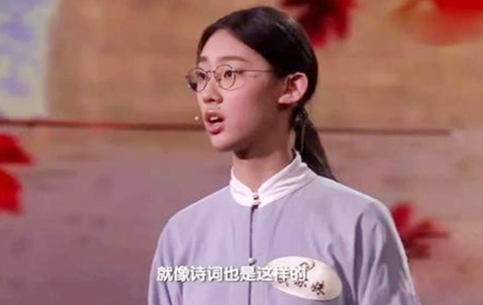 寒门难出贵子？高考状元“家庭背景”曝光，家庭实力讽刺又现实