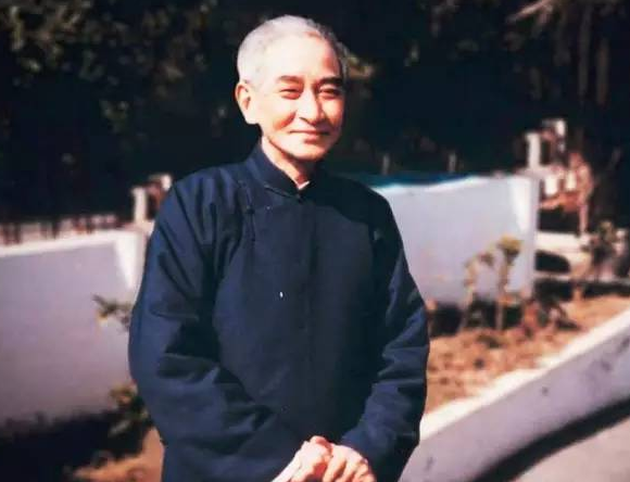人生，没有必要事事较真，烦闷不堪时默念这14个字，心结自然开