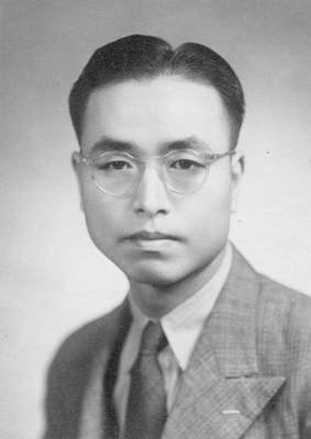 俯首甘为孺子牛上一句（《自嘲》：横眉冷对千夫指，俯首甘为孺子牛）