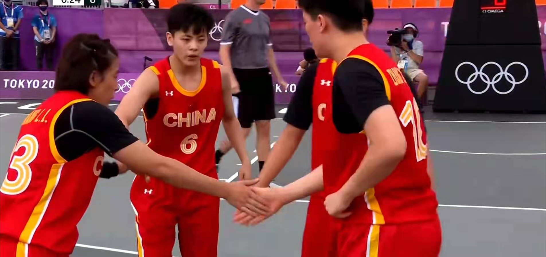 中国女篮比赛完整视频2019(罚球绝杀！中国女篮3分险胜日本女篮，姚明现场观看，王丽丽5分)