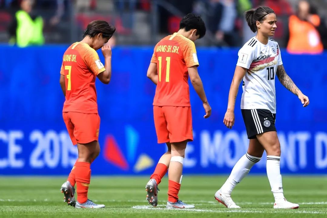 賈秀全世界杯為什么不上王霜（中國(guó)女足將帥不和？關(guān)于賈秀全和王霜，這5個(gè)疑問(wèn)要搞清楚）