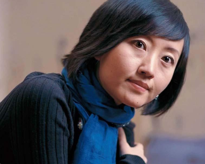 柴静图片("央视才女"柴静的毁灭史,她的故事远比你想象得更恶劣)