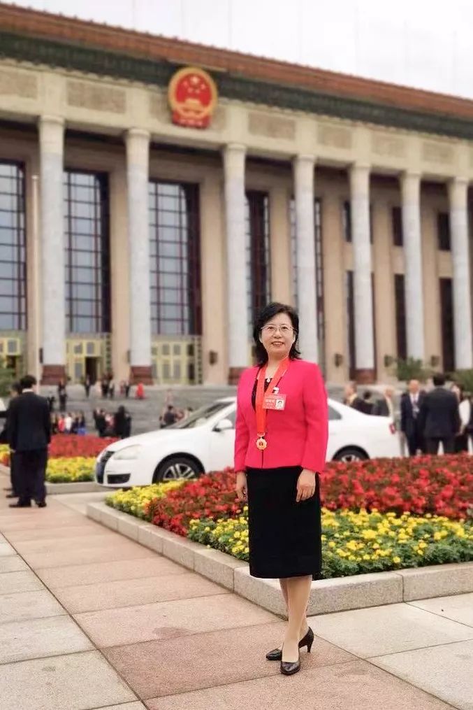 北京这所高校：坐拥8大校区，培养20余万优秀人才，校名还有双重含义！