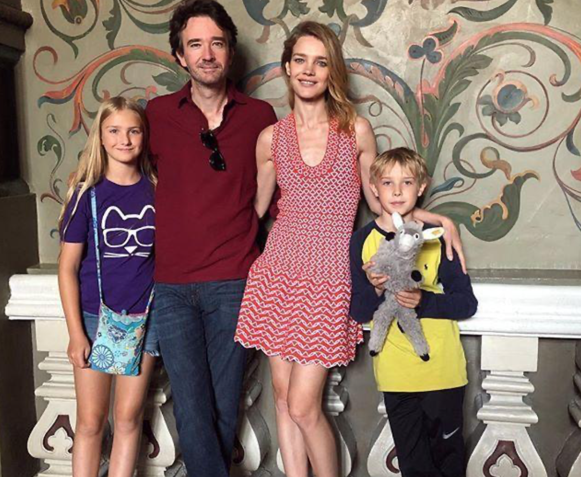 世界杯法国夺冠水果娜(水果娜:2岁被抛弃,29岁离婚,38岁带5娃和lv太子