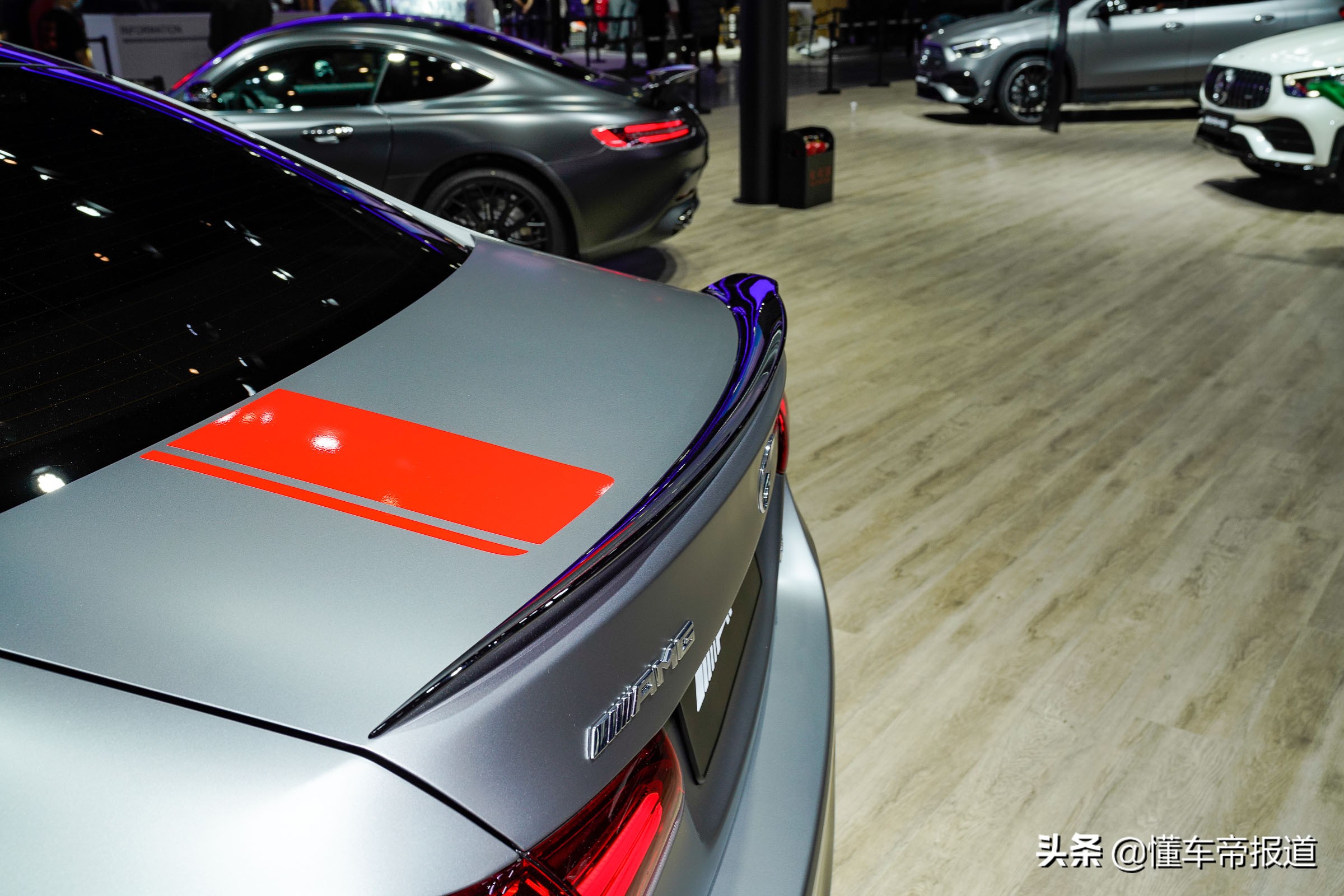 新车｜增加红色拉花点缀，AMG A 35 L 4MATIC炽夜特别版实拍解析