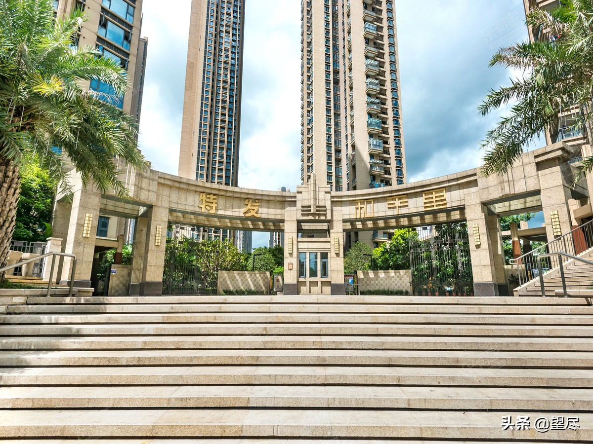 深圳法拍—特发和平里180平，750万起拍，名校高峰中学