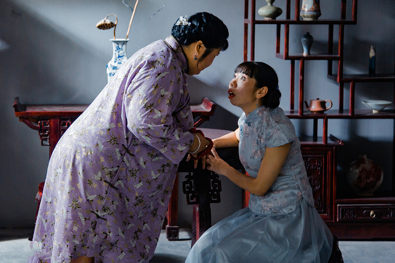 九叔归来二免费观看全部(《九叔归来2》上映，有僵尸，有动作，就是没有林正英僵尸片味道)