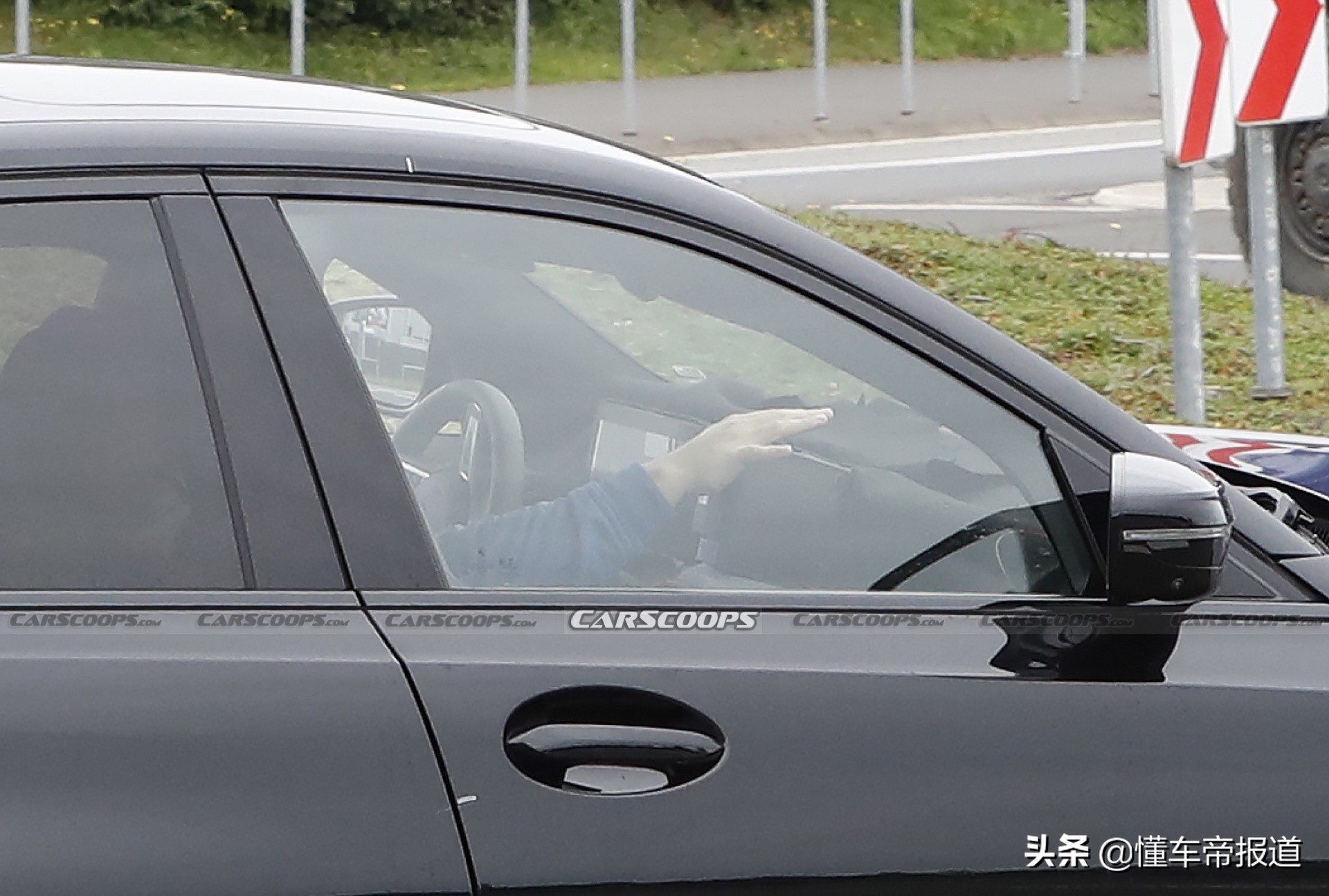 新车｜内饰升级，竞争奔驰C级旅行车！新款宝马3系旅行版谍照