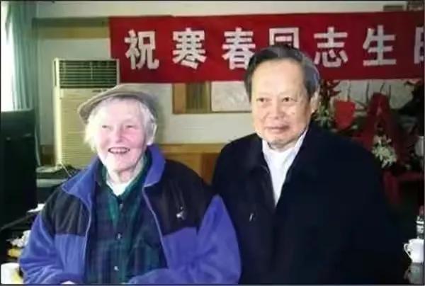 中国十大著名演讲家之一：寒春——中国绿卡第一人的传奇人生
