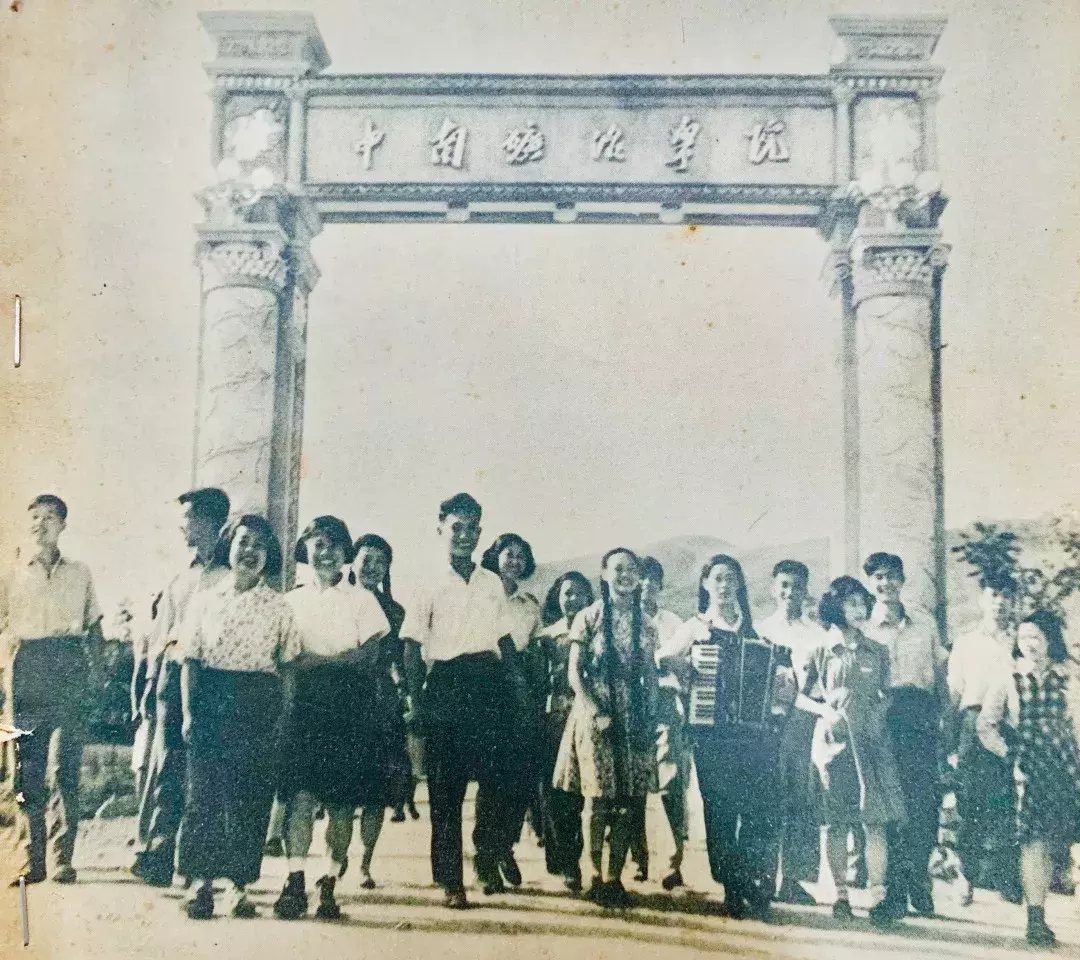 这座校门，是无数中南学子魂牵梦绕的地方