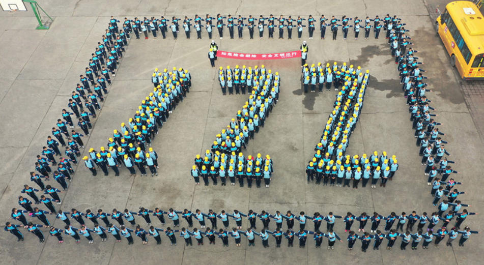 内蒙古满洲里启动第二轮核酸检测、福建莆田发生交通事故致9死7伤｜应急24小时