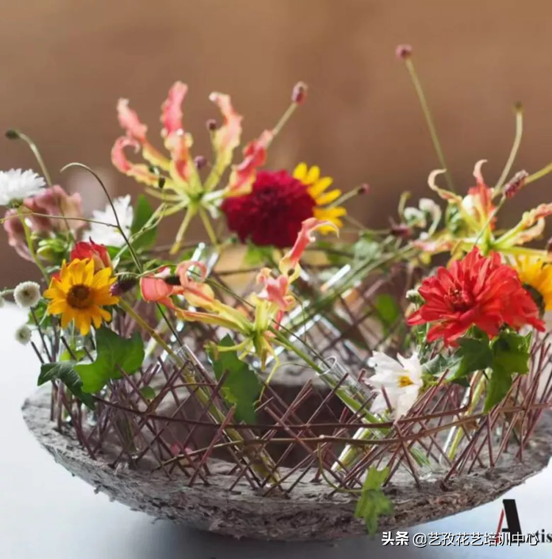 一边享受生活，一边贩卖幸福，带你全面了解花艺创业全能班