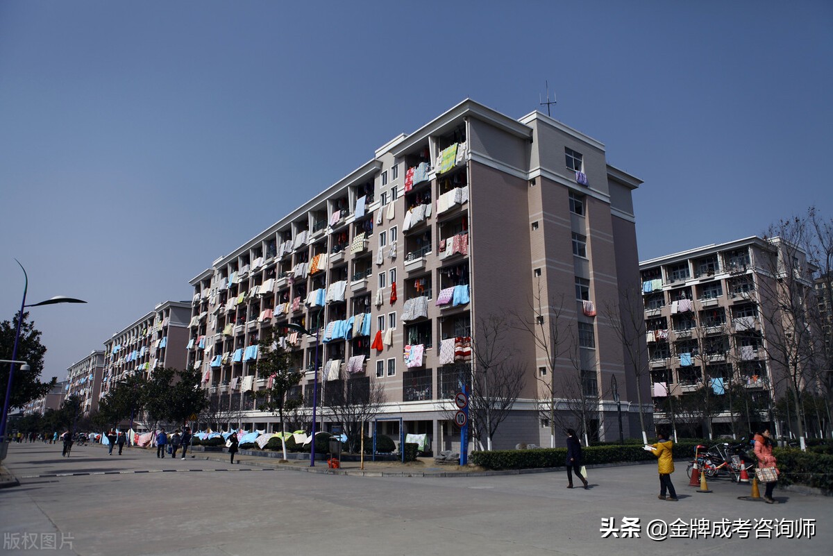 学生想学经管类专业，选这4所大学准没错，实力强就业还有保障