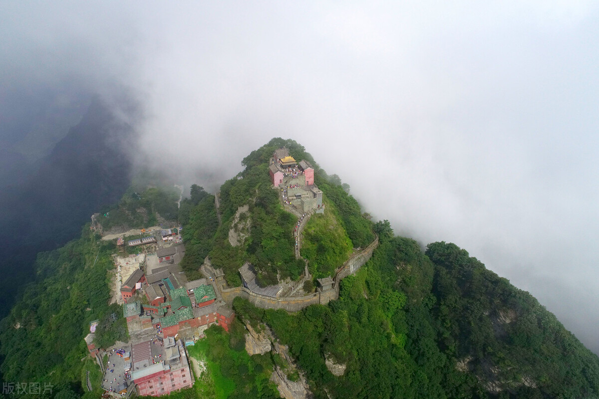 武当山旅游，真的太“坑”了，那是你不了解它的精髓