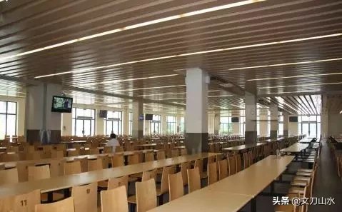 一八联合国际学校小升初入学解析！（含报名人数、学费、食宿等）