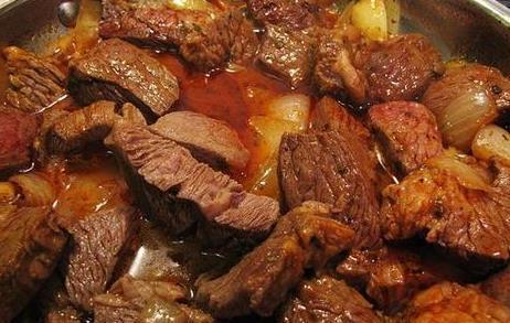 炖牛肉最忌讳这两味调料，可惜大部分放错了，难怪牛肉口感差