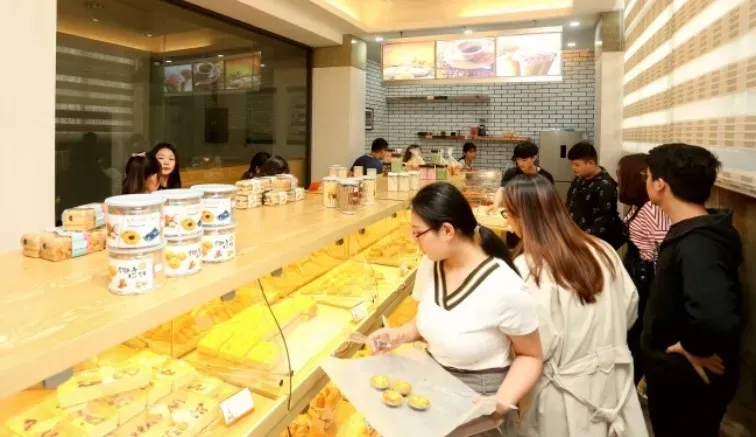 武汉职业技术学院这个学院值得报考，有很多毕业生都考取了博士…