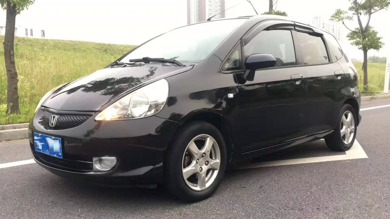 还真别不信,05年的本田飞度跑了14年还能卖3万?