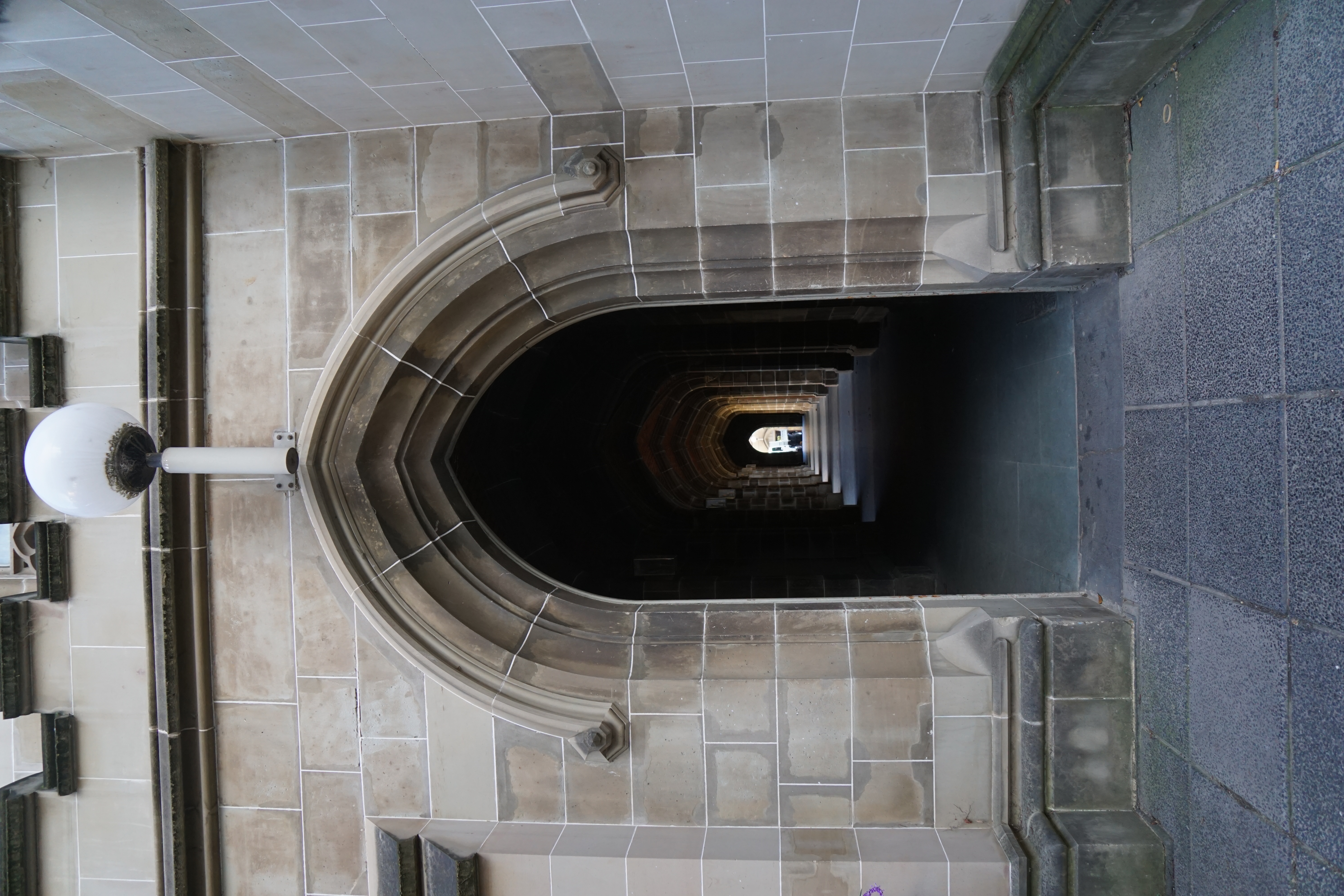 我们将在后人的 敬重中成长