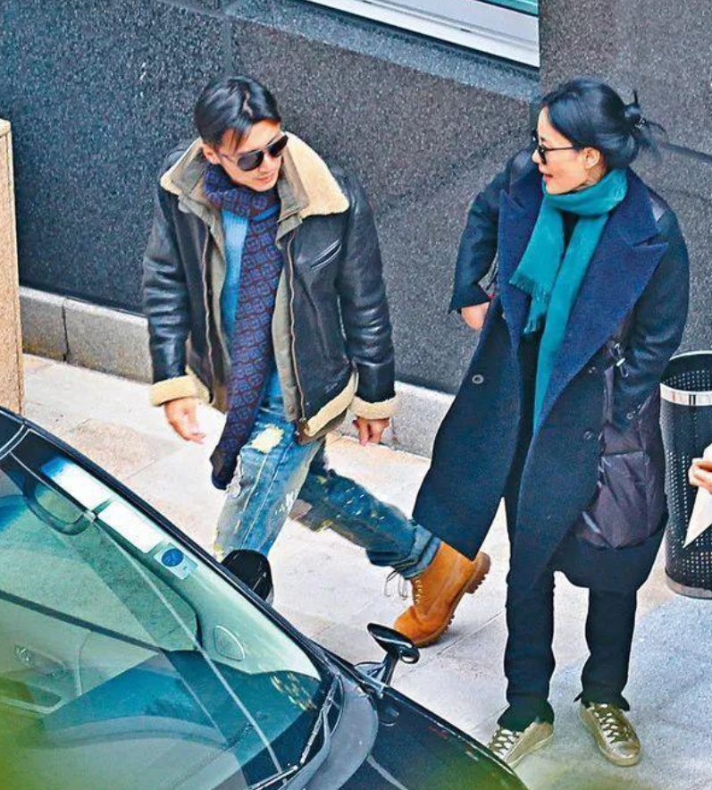 谢霆锋王菲发文宣布产女 倪萍大姐终于走了-丹霞百科