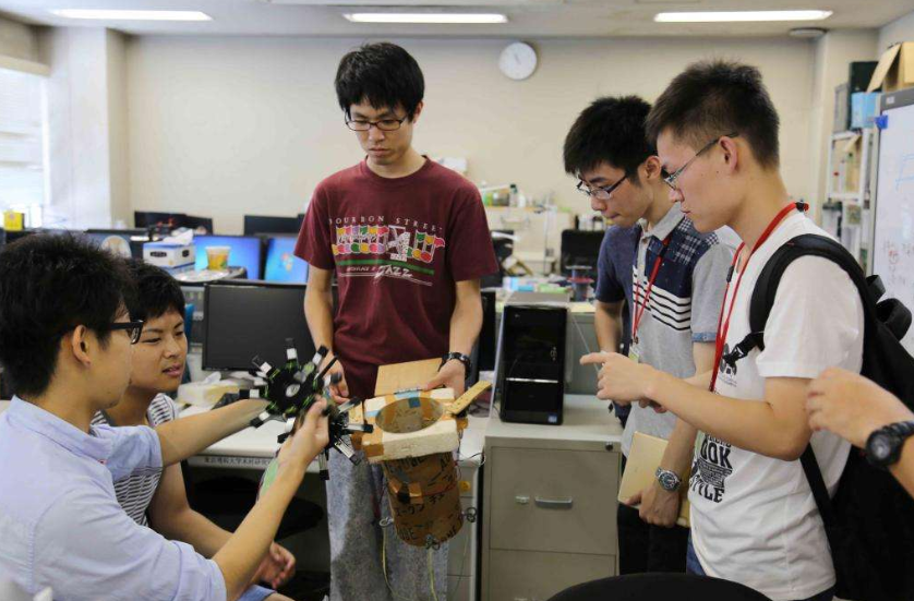 这4所大学虽不是“双一流”，但与国家机构联系密切，前途无量