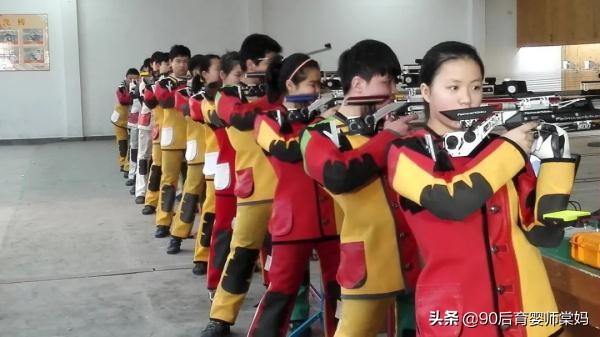 18岁可以学射击吗(11岁练射击，18岁上清华，21岁拿奥运金牌，冠军杨倩的成长密码)