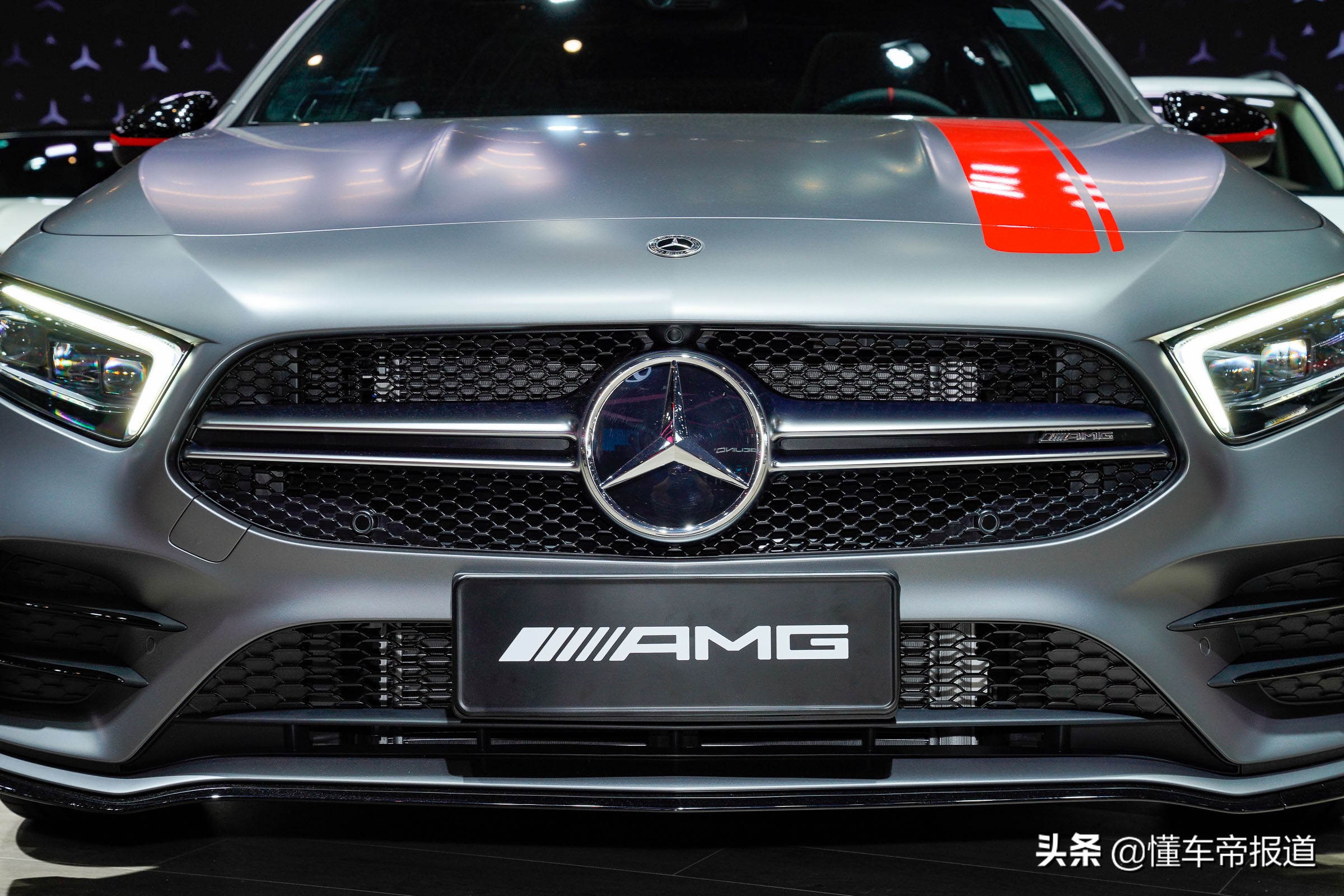 新车｜增加红色拉花点缀，AMG A 35 L 4MATIC炽夜特别版实拍解析