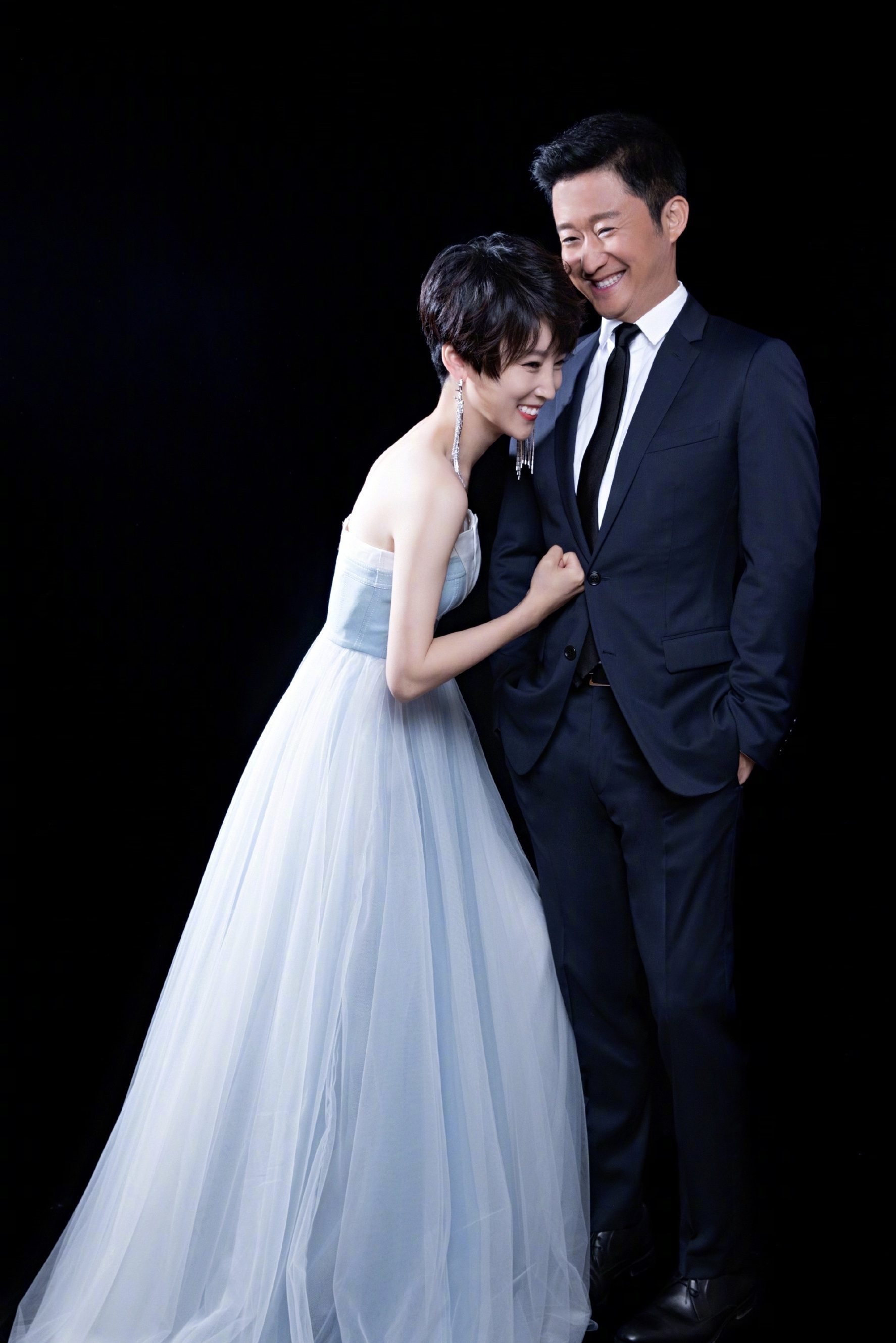 谢楠的第一任丈夫是谁 饶敏的第一任老公-丹霞百科