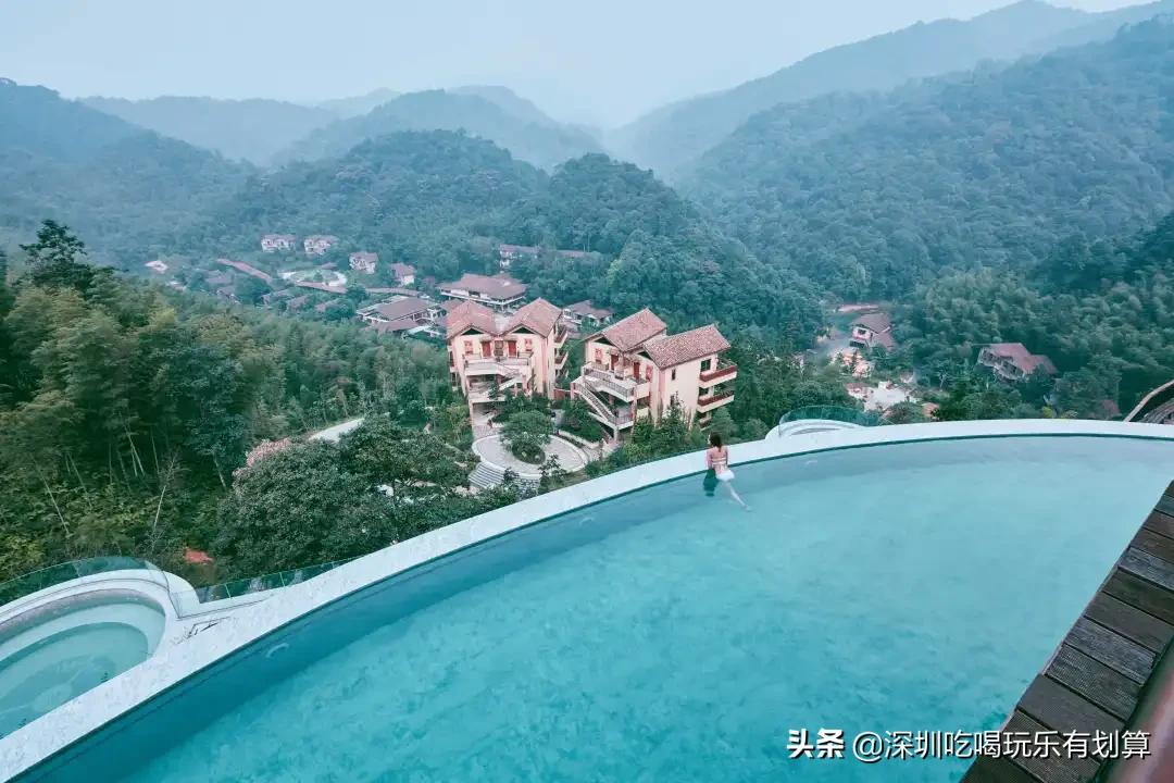 廣東頂級溫泉度假村，海拔500餘米，室內高山泉水，環境堪稱一流