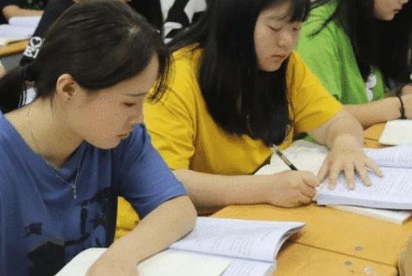 2021高考生有福了，4所二本院校“荣升一本”，分数线依然没变