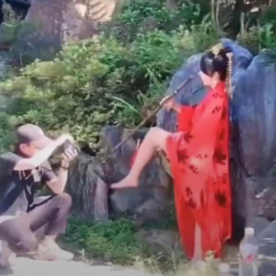 当汉服和服走进景区，“勾引男人，侮辱历史”，穿错地方就该骂