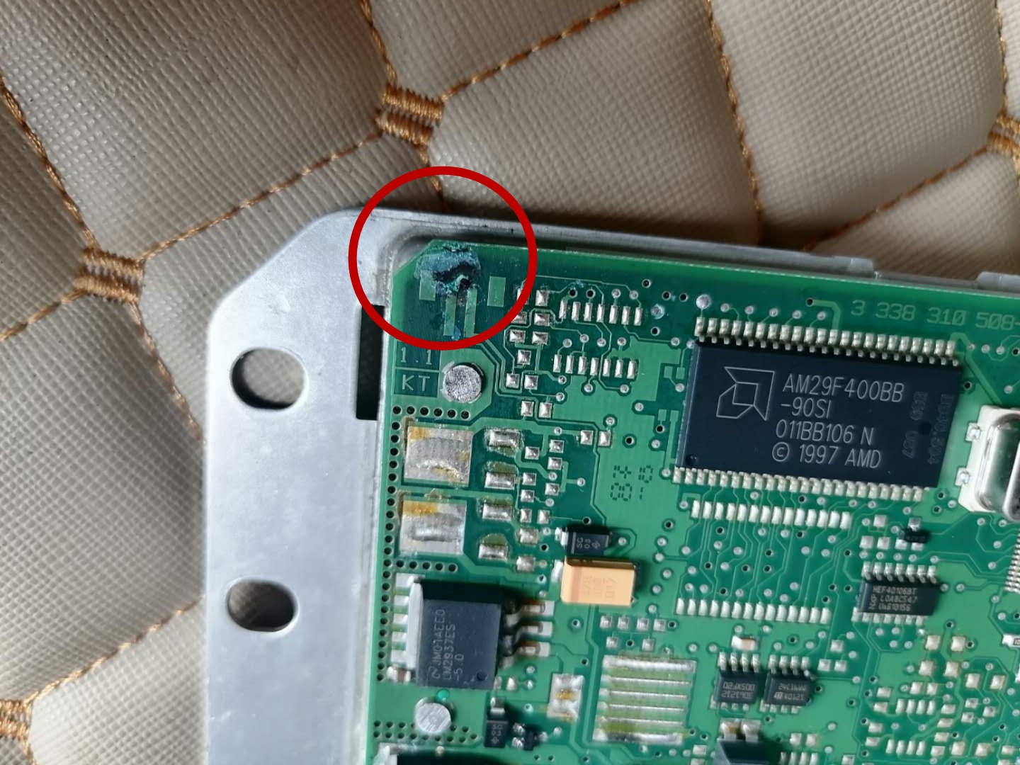 帕萨特领驭P-R-N-D挂挡冲击顿挫，发动机前后摇晃抬头，胖哥检查