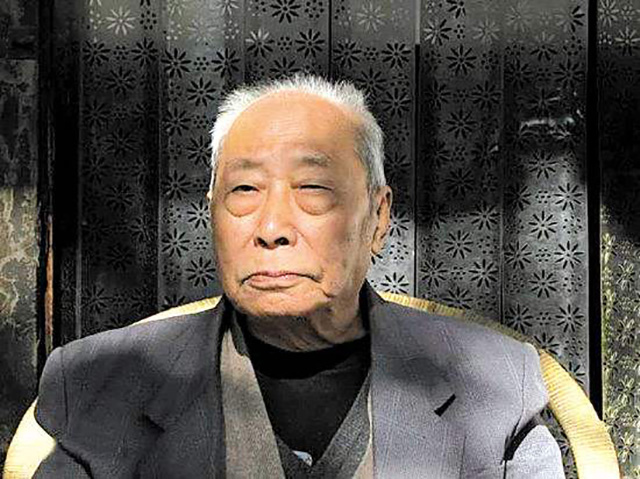 他是很有背景的