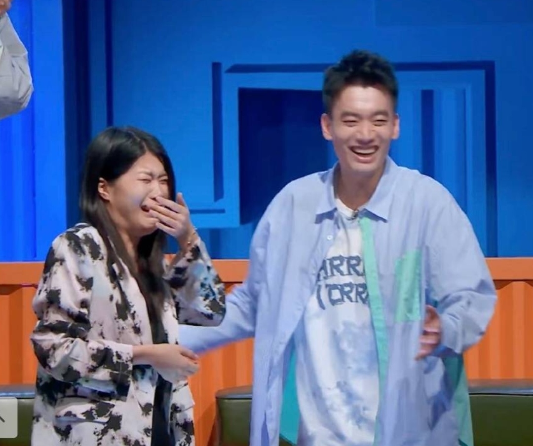 杨笠工作室发布声明，否认代言奔驰汽车，对侮辱自己的网友会追责
