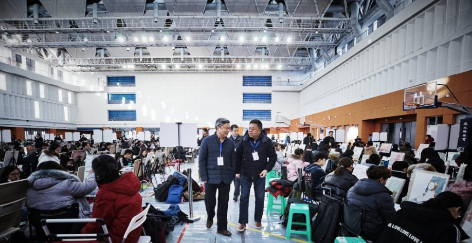 中国传媒大学是什么类型的高校，语言类、艺术类还是综合性大学？