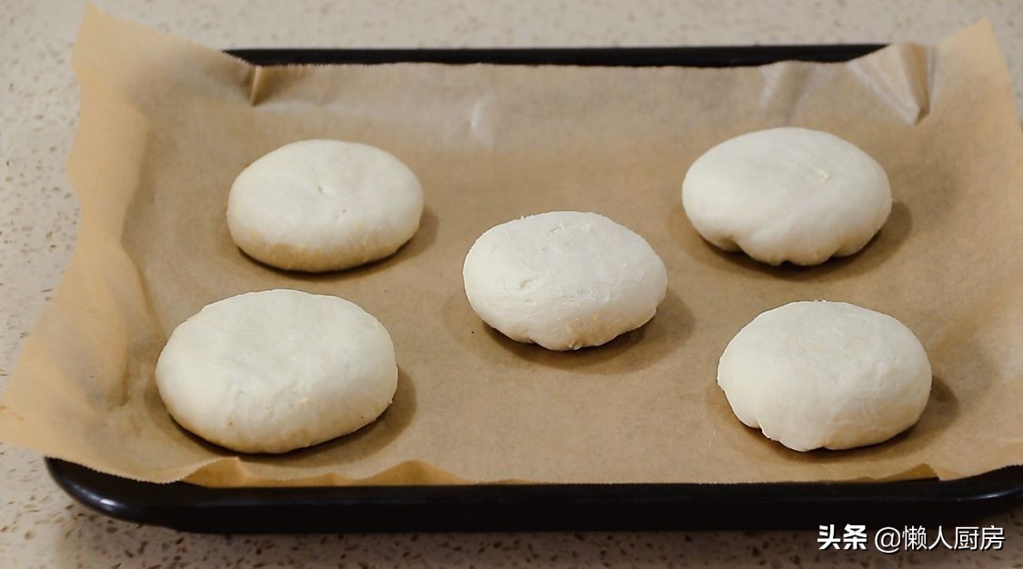天气越冷，红薯越来越甜，遇到酥皮红薯饼别手软，3张手抓饼搞定