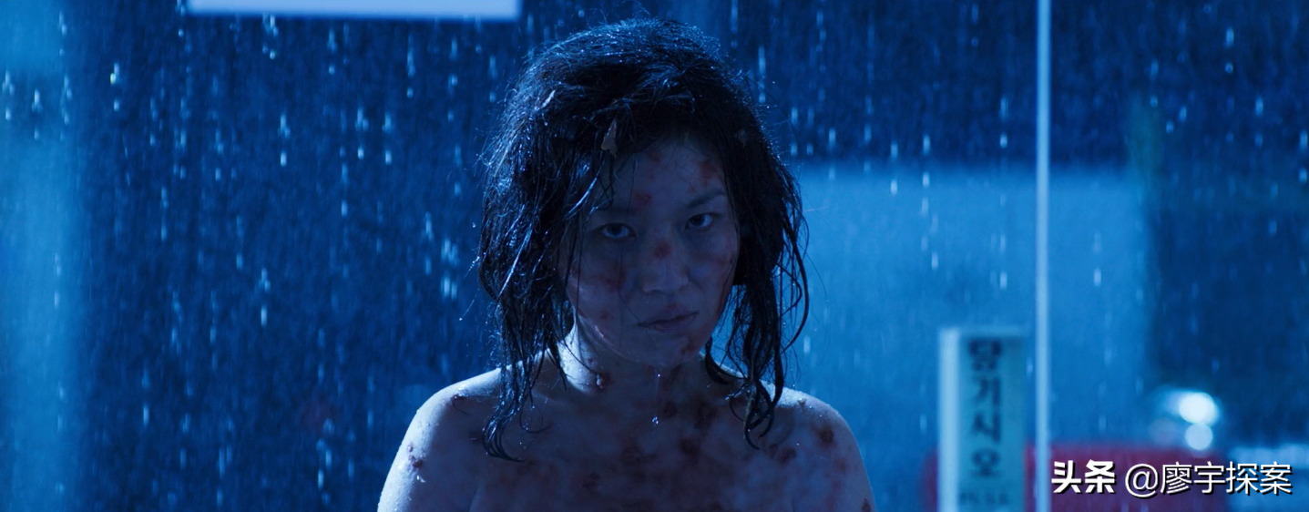 深度解析韩国电影《哭声》中恶魔蛊惑人心的把戏和导演深藏的隐喻