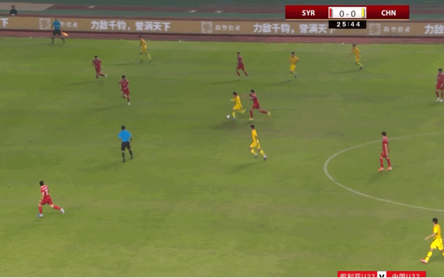 半场-中国1-0叙利亚(0-1！中国足球再输叙利亚：6817名现场观众见证对手疯狂滑跪)