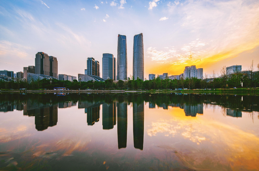 成都网红4景：门票免费，特色小吃无数，你去过几个？